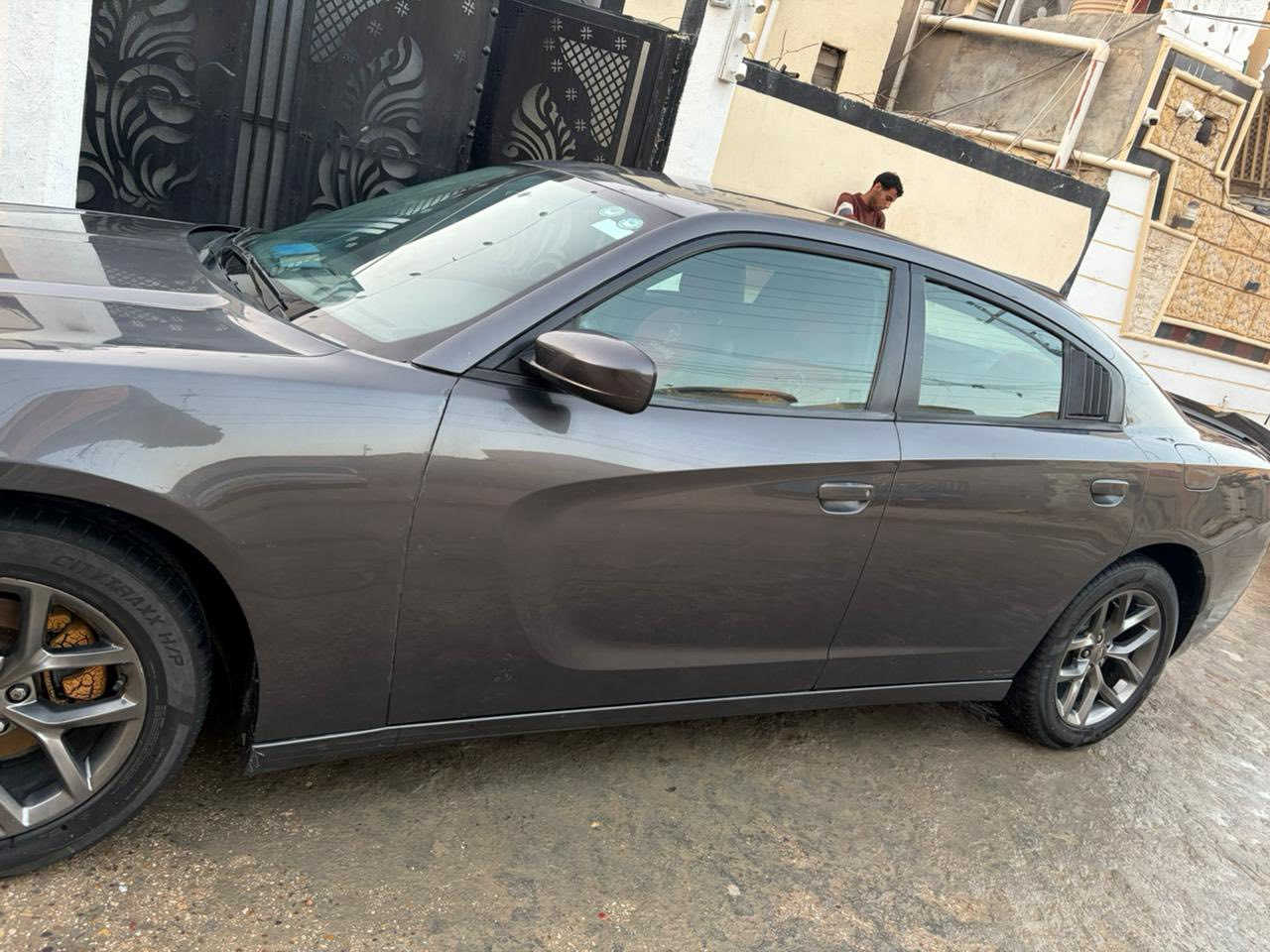 السلام عليكم
دوج جارجر 2015 
السياره نظيفه كلش 
والسونار موضح بالمنشور
السعر 165 $ بيع سريع 
وللاستفسار الاتصال ع الرقم 
***********
مكان السيارة بابل - الحلة - قضاء القاسم (ع)
غير متواجد ع الفيس بوك
