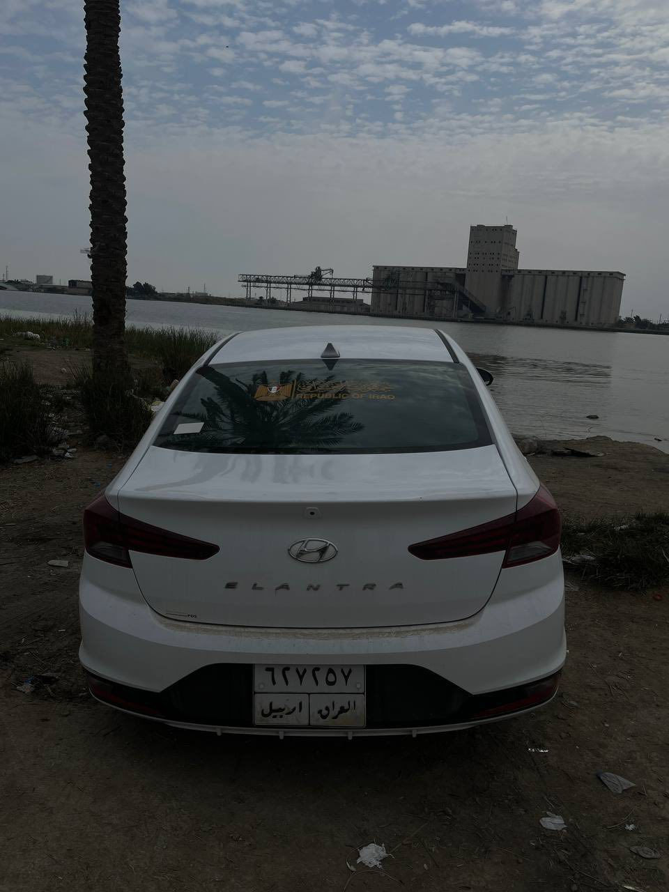 السلام عليكم
النترا 2020 رقم اربيل ب اسم شركه سنويه  بيها بعد سنه  وتنتهي
سياره حادثها بنيد و بيها بارد بل مدكر قليل
سياره نضيفه محرك كير كفاله
مكاني بصره ياسين خريبط
السعر 142 و بيها مجال قليل
***********
متواجد واتساب و خط 
اذا تتصل الظهر لان صبح بدوام  المبايل ما يبقه يمي
