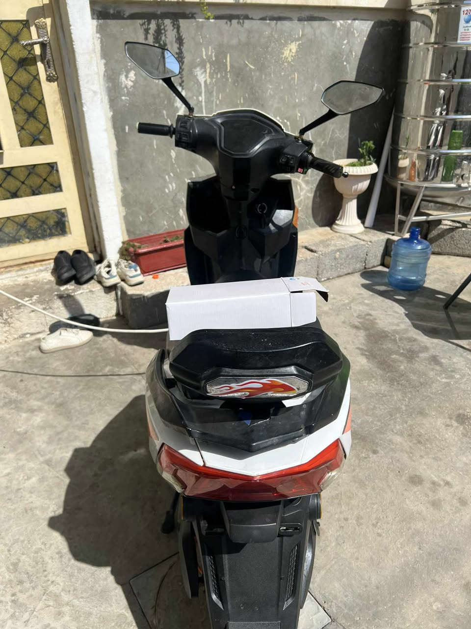 السعر 450 وبي مجال بطاريات جدد


**إذا كنت صاحب هذا الإعلان وتريد حذفه لأي سبب، رجاءا أرسل رسالة إلى الدعم الفني**