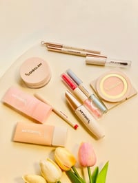 بكج SHEGLAM • ١١ قطعة • مكياج ثابت