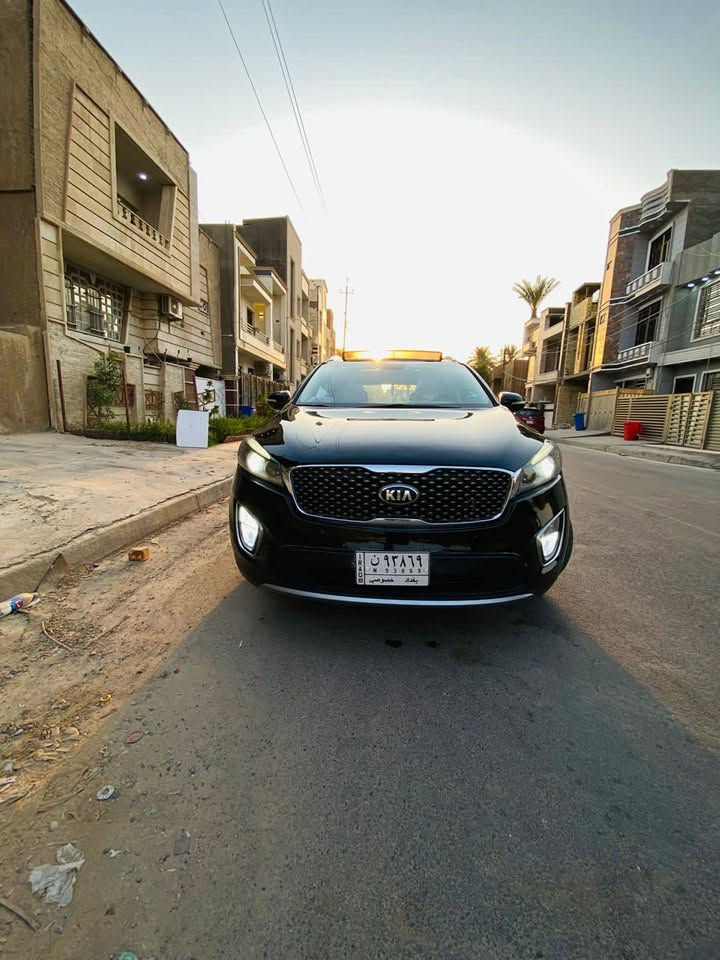 سورنتو 2016 فئه sx فول مواصفات 1/1
 رقم بغداد بسمي 
 ضرر السيارة چامغ ايمن وبنيد 
المواصفات
ماشيه123 
1-بصمه ابواب وصندوك 
2-بانوراما 2 طكات
3-مكينه 6سلندر
4-عدد الركاب 7
5-تبريد 3قطع منفصل التحكم
6 تو ويل سحب امامي 
7-نظام مانع انزلاق
8-انظمة القياده 1عادي 2ايكو 3سبورت 
9- نظام رادار النقطه العمياء 
10- مري قلاب عند الرجوع الى الخلف
11-داخل جلد
12-تدفئه  كشنات 
13-شاشه جبيره مع هارد خزن 64 كيكا
14-تحكم كشنات جهتين كهرباء فول
15- حساسات خلفيه مع كامره  دوارة HD
16-خزن ميموري كشن السائق عند التشغيل ولطفاء
17- مري شفط مع القفل ولفتح+ اشاره
18-سماعات انفنتي صوت عالي جداً
19-ويل كب 19 
20-حساس انخفاض التاير مع التنبيه
21-شاشه قرأة العطلات بدشبول
22-بردات خلفيه
23- تحكم ستيرن فول 4 جهات
24-جنطه كهرباء شفط بصمه و لمس
25- لايت وبك لايت لدات فول
26-  لايت زينون 
27-يدات نيكل مع اضويه اناره ترحيب 
28-نظام Ac 116v توزيع فولتيه كهربايه
29-مدخل USB مع اوكس
30-نظام بلوتوث مع حاكيه عند الاتصال
31-نظام التكلم مع السياره
32-نظام P. قفل الحساسات الخلفيه 
-سياره مبدل بيها گازگيت شغل مضبوط 
الرقم : ***********
