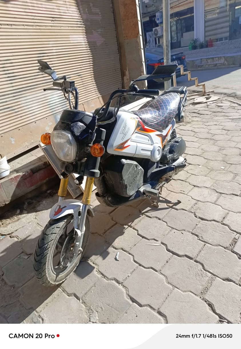 سلام عليكم دراجه هيرو نوفا للبيع الدراجه خير من الله المكينه مكفوله ومكفوله عشاير وقانون كهربائيات كله شغاله كل نقص مابيه السعر اتصل عله رقم الهاتف ***********
