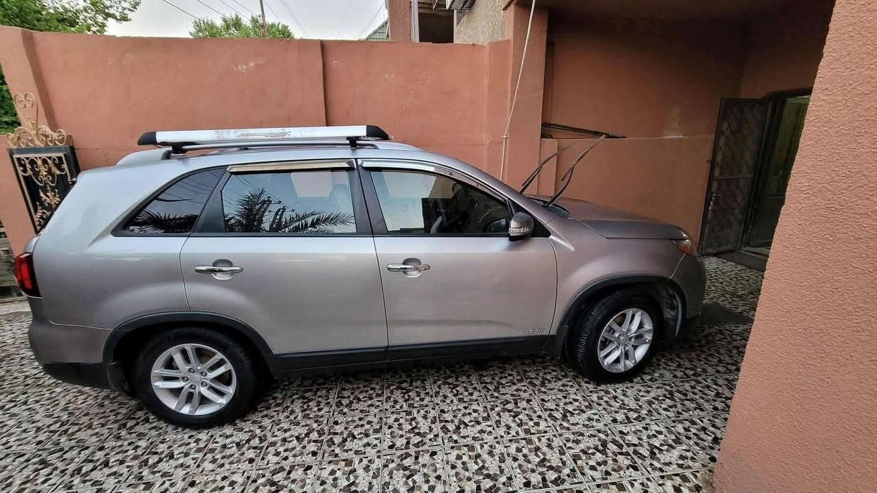 2400 GDI
رقم بغداد تحويل مباشر بسمي السيارة
ماشيه 120 كيلو فقط سياره مال بيت
كير ومحرك تبريد حدادية خير من الله 
حادثها فقط قبق جنطه ومذكوره بالصور مع السونار 
مكان السياره بغداد الدورة
السعر 139 ورقة
للتواصل
***********
