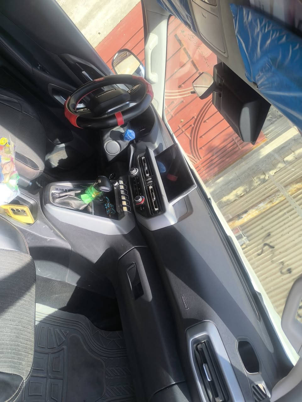 سلام عليكم سياره بيكم شانجان البيع المديل 2022 كير ومكينه مكفول بيه طخ بل بنيد خفيفه  ماشيه 64الف العنوان بغداد السعر 155وبيه مجال حك الجيه ***********
