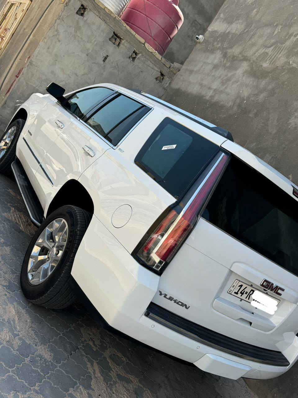 سيارة يوكن 2015 فول مواصفات SLT خليجيه
تدفئه تبريد كشنات 
تحكم ستيرن 
شاشات 
فتحه
كراسي كهربائية 
وبعد باقي المواصفات مالت الفول عدا الدوسات عاديه الباقي كله فول
سيارة جاهزه من كلشي 
السعر 325 و بيه مجال للشراي
للتواصل على الرقم 
***********
