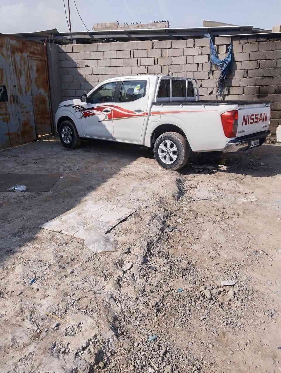 نيسان للبيع سياره مكفوله كفاله عامه رقم جديد لل30 مديل 19 كاز مكاني بصره زبير ***********

