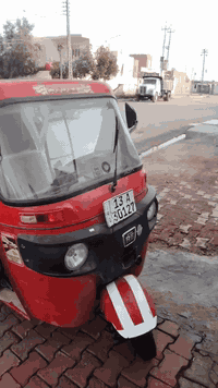 سلام عليكم تكتك للبيع 2021 شهر 11 سعر 7500 ***********
