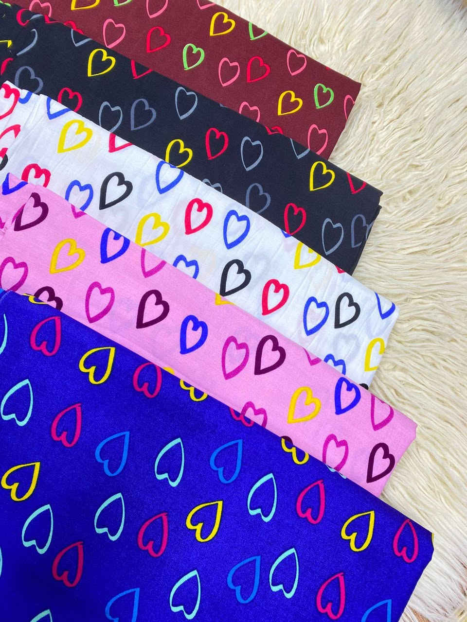 يا الله حبايب تعالو شوفو جمال الصيف ويانه باحلى الوانه ونقشاته الرائعه كشمير ايطالي قطني مشكل جمله ومفرد يوجد لدينا خدمة توصيل لكل محافظات العراق خلال ٢٤ساعه فقط للاستفسار واتساب ***********
