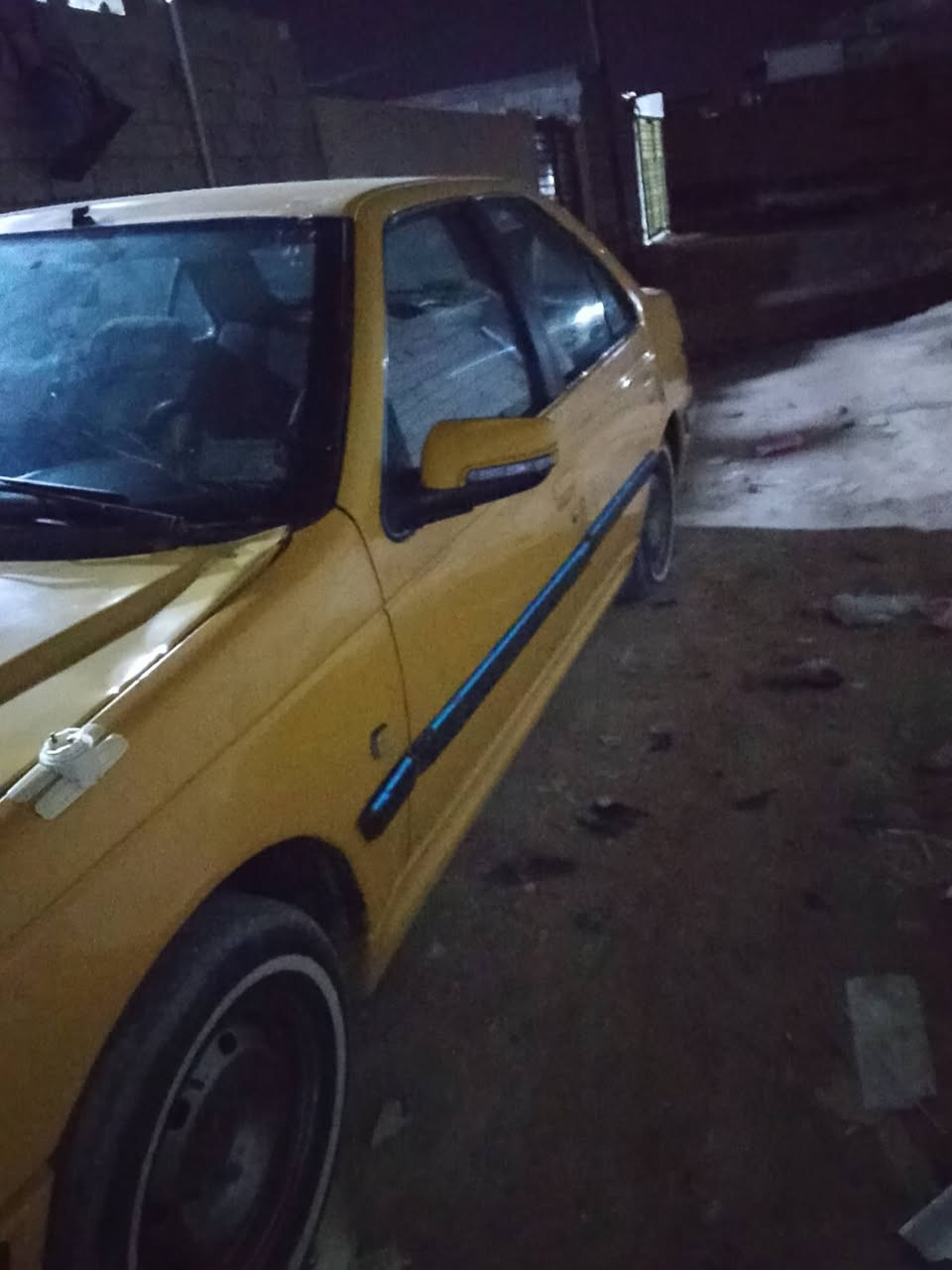 السلام عليكم بيجو بارص موديل 13 رقم الماني سنويه منتهبه قبل سنتين كير ومكينه مكفولات تبريد ثلج بيه بس البنيد طاير على الجامه راعيه موجود يريد تحويل السعر 33بيه مجال حك الجيه فقط فقط العنوان بصره مامتواجد فيس رقم الهاتف *********** بي وتساب
