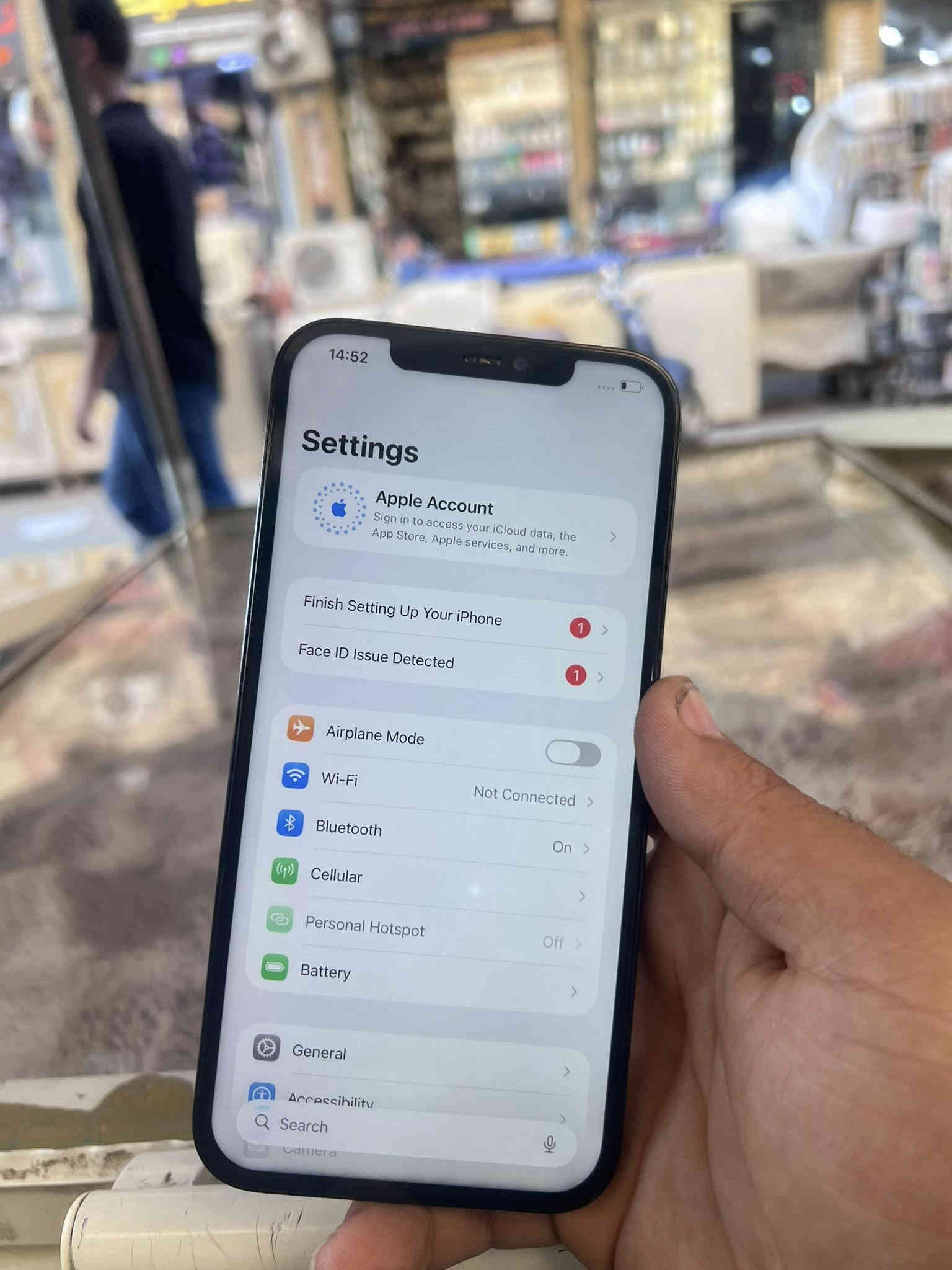 12برو ماكس
128كيكا
بطاريه 74
مبدل شاشه  وفيس مايشتغل 
الموبيل شرط
الى شراي يخابر
***********
عنواني اربيل
260الف
