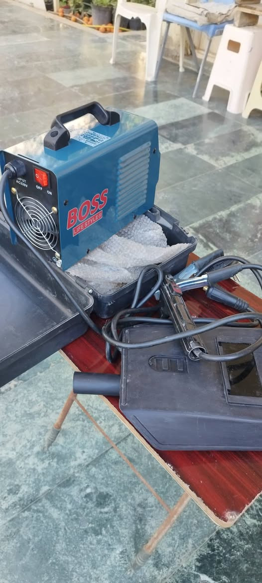 مكينه لحيم جديده س ٥٠  مكاني بابل حي البكرلي ***********
