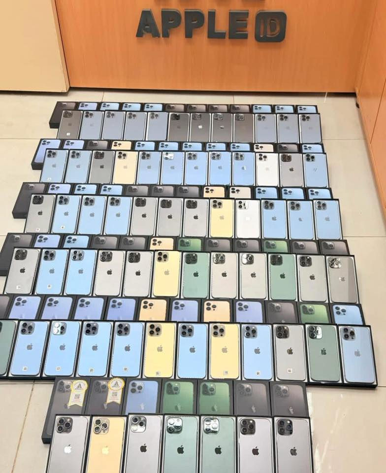 يسعد صباحكم جمعه مباركه عليكم
وينهم شرايه 
تم وصول وجبه جديده من جميع ايفونات 
11 بروماكس
12 بروماكس
13 بروماكس / شرق اوسط 
14 بروماكس
15 بروماكس
16 بروماكس 
17 بروماكس 
——
11 عادي 
12 عادي 
13 عادي 
14 عادي 
15 عادي
16 عادي
17 عادي 
——- 
متوفر سامسونك 24 
25الترا 
26 الترا 
وجميع موبايلات البقيه هونر 
ومتوفر جميع ايبادات 
ايباد 11 
ايباد 12 
وايبادات هونر 
متوفر اقصاد حاملين ماستر كارد مصرف رافدين 
الاتصال على ارقام 
***********/*********** 
معليك بكلشي بس جيب بطاقتك وتعال اخذ جهاز 
اليعجبك ورتاح
