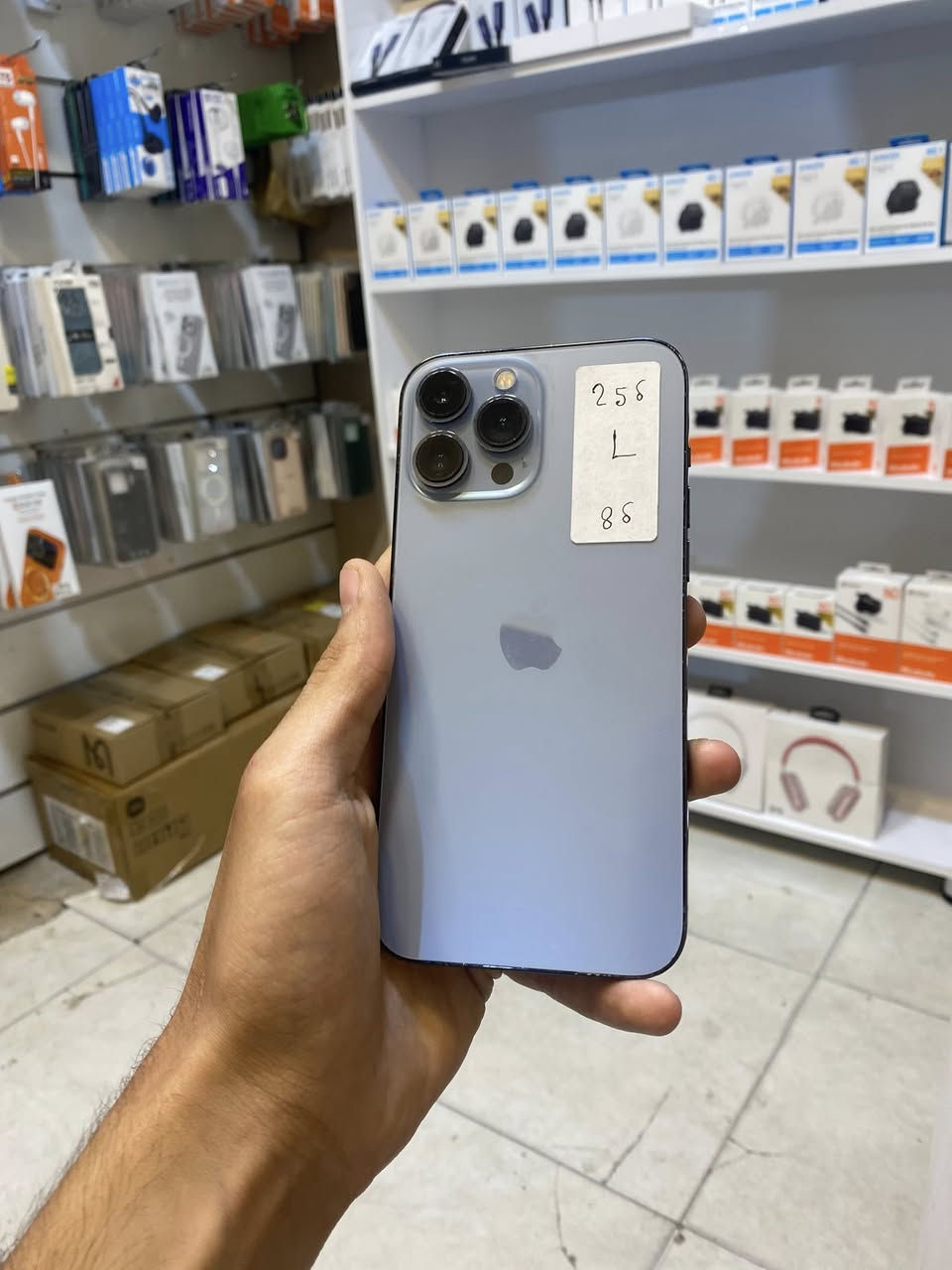 13بروماكس ذاكره 256 بطاريه 86 بلادي جهاز كفاله عامه اشعار قطعه اصليه من ابل ) كامل ملحقات مع ضمان عنوان المحل بغداد رحمانيه الجعيفر سعره (635) قفل سعر ثابت للتواصل علرقم ***********
