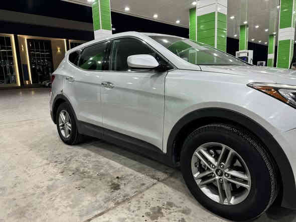 سياره سنتافي موديل 2017 وارد امريكي 5 راكب بيها 3 قطع تبديل رقم واسط الماني ثاني يوم تحويل السياره مال بيت ماشيه 68ميل عنوان السياره واسط مركز المدينه كوت السعر المطلوب 130 للاستفسار الاتصال ع الرقم ***********
