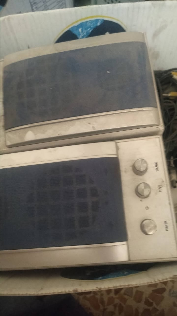 كيس مع شاشة مع سماعة2 مفتوح يشتغل وايرات شاحنة
ابيع شلع 50


**إذا كنت صاحب هذا الإعلان وتريد حذفه لأي سبب، رجاءا أرسل رسالة إلى الدعم الفني**