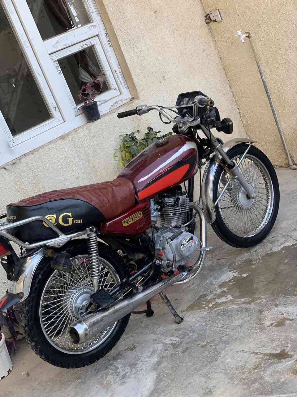 ماطور 4 كير
موديل 20 محرك بي تبخير 

بس شرط كلة شغال هندر واحد 

تايرات زوج جدد لايت اشاير كلها شغالة 

السعر 350 

مكاني تكريت 

***********
