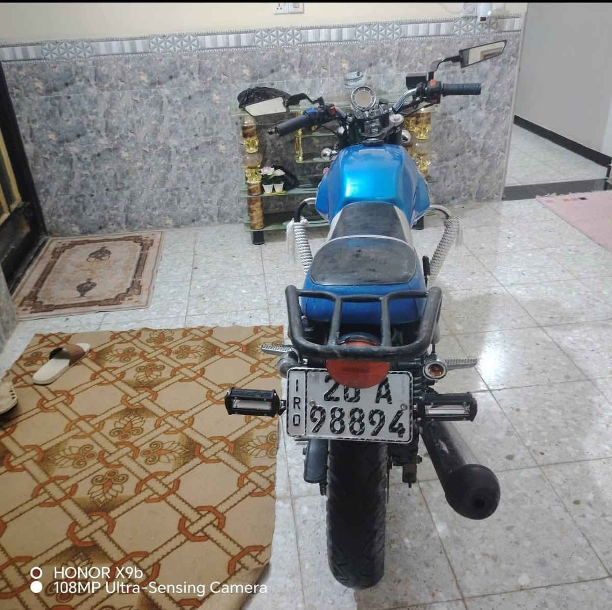 إسلام عليكم شباب دراجه دايوان لايتي 22طالعه ب23دراجه كفاله مال بيت ما مشغله دلفيري مرقم ديالى بسمي عارضهه ب1900وبيهه مجال بسيط مكاني بغداد ***********
