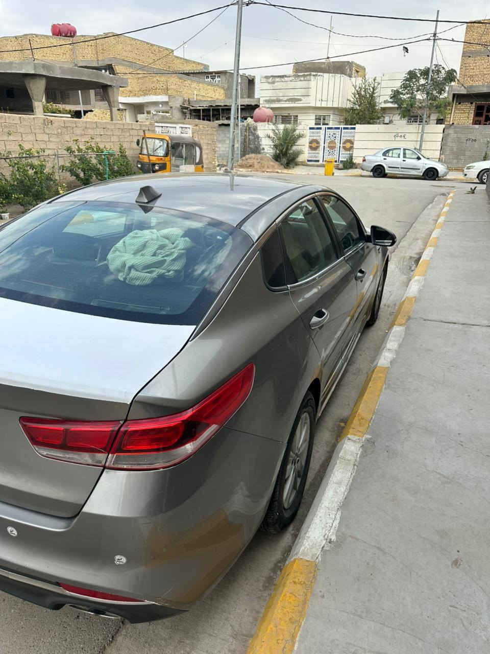 اوبتما وارد امريكا 2016 سياره حادثه جاملغ امامي بنيد سياره حلوه ماناقصها أي شيء رقم واسط انكليزي ***********  *********** سعر 120 وبيها مجال
