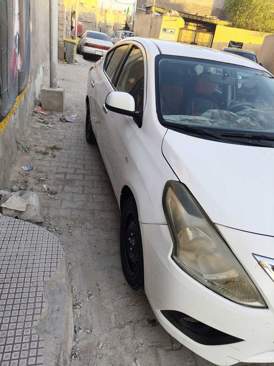 سلام عليكم نيسان سني موديل٢٠٢٢ رقم اربيل سنويه بعدها ما منتهيه باسم شركه تريد تحويل وكاله بكيفك سياره بيها طخات بارد موضحات بل صور مكفوله من الضربه شواصي لغود مكينه كير تبريد تايرات حداديه كله تمام انشاءالله السياره مكانها بالبصره سعرها ٩٤ وبيها مجال قليل  ما متواجد ع فيس رقمي***********
