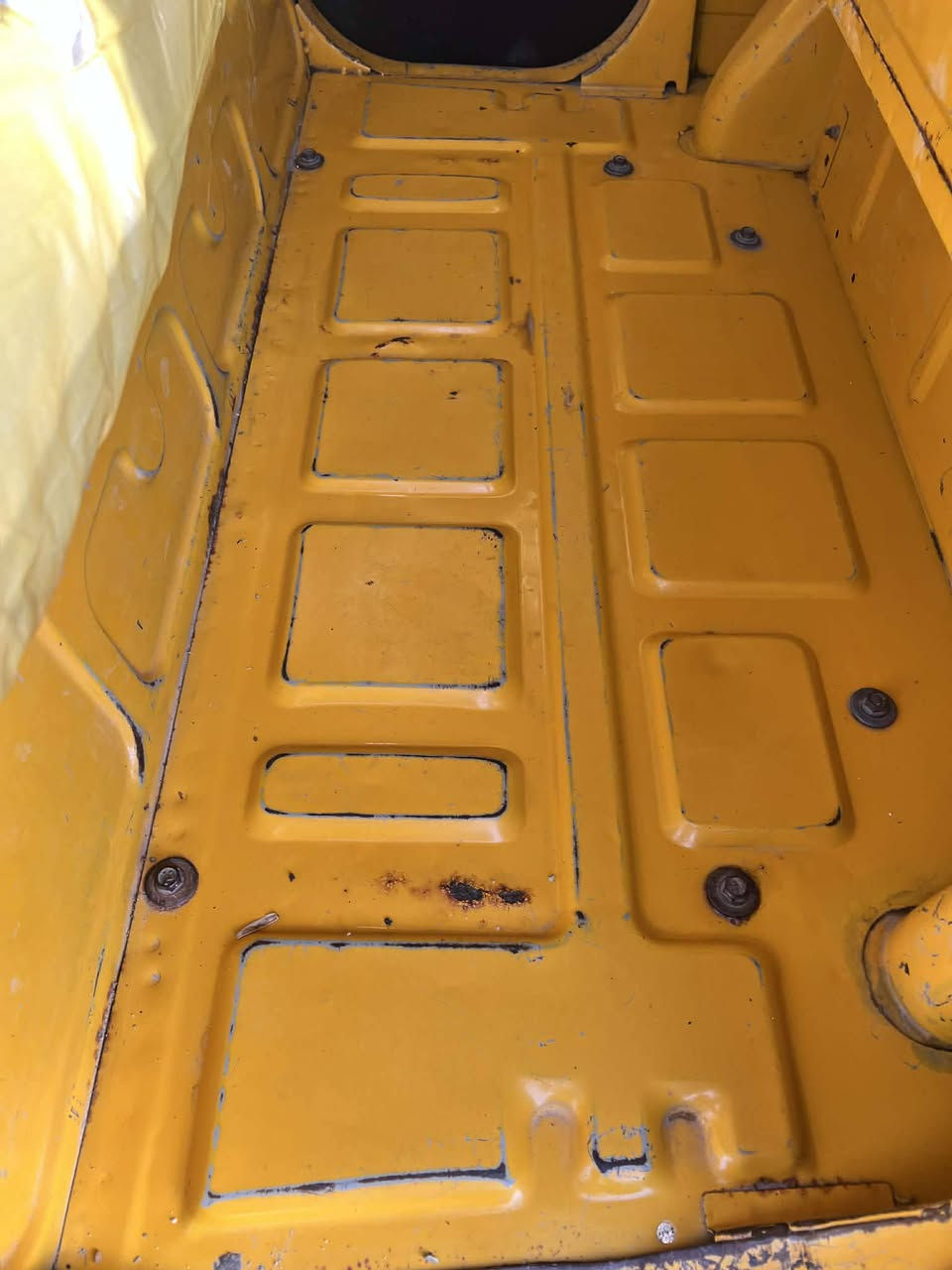 السلام عليكم تكتك البيع موديل 2019 مرقمه جاهزه 
مكينه خير من الله مكاني بغداد  
الاتصال ***********
