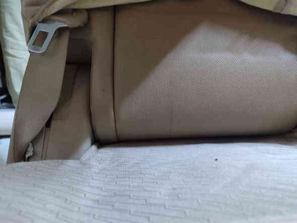 كشنات جلد خلفيات LTZ وكشنات الفينيه وكشن الفرس نظيفات واكولايت وبك لايت موجودات للإستفسار الاتصال على الرقم *********** الزبير
