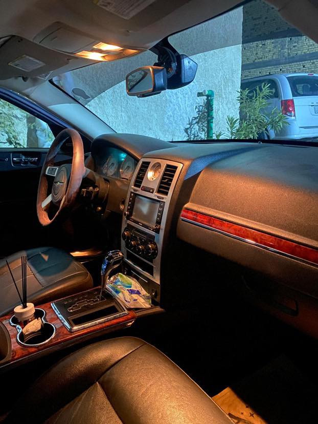 سلام عليكم
اوباما 2008 لمتدد
وارد كندي بدوون ضرر
ما مشتغله خط استخدام شخصي
ويل srt اصل
عليها منضومة غاز سياره انسى صرفية بانزين
وتشتغل بانزين هم 
—————————————
سياره جاهزه من كل نواحي:-
مكينه v6 :3500 بجم هيمي
مابيها ولا كلوب بل عينه مشتغل
مواصفات:-
1- فتحة
2-شاشة قلاب
3- كامره خلفية
4-تدفئة كشنات
5-تحكمات ستيرن
6-تبريد اربع جوكات
7-مثبت سرعة
8- كشنات جلد 
9-لايت عدسة
10- تبريد قطعتين
11-دواخل مطعم بصاج
12- اناره في ابواب و كلاصات
13-شاشة قرائة اعطال في العينه 
14- سستم سماعات صوت 
15- كشنات كهرباء
16- دوسات بانزين وبريك متحرك
17-تشغيل عن بعد 
زرع عدسات+ عين شيطان
جامة الامامية مغلفة بلورايز
—————————————
*حتى حجر البيئة موجود مالها
سياره وارد كندي بيها فقط اماكن رشات صبغ + ضربة كلشش خفيفة يم جاملغ عبري ما عابرة صايره بخشم جاملغ وطخه + انا غلفتها بيدي السعر (125) وبيها مجال مكاني البصرة (***********)
