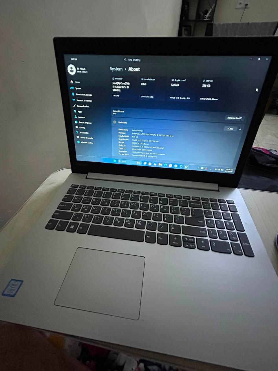 للبيع مستعجل لابتوب lenovo
i Device name  Administrator
Processor  Intel(R) Core(TM) i5-8250U CPU @ 1.60GHz (1.80 GHz)
Installed RAM  8.00 GB
Graphics card  Intel(R) UHD Graphics 620 (128 MB)
Storage  209 GB of 238 GB used
Device ID  FA85D891-EC26-4244-A792-80202BBA7745
Product ID  00330-80000-00000-AA788
System type  64-bit operating system, x64-based processor
Pen and touch  Touch support with 10 touch points
 lenovo لمس لمس الشاشه لمس 
السعر 475 قفل 
الرقم *********** وتساب
