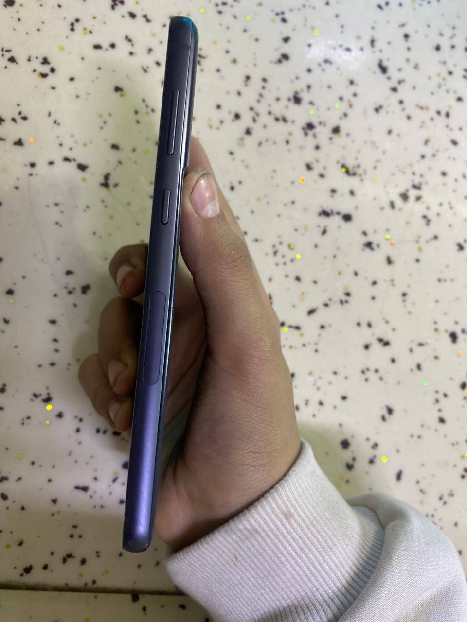 سلام عليكم سامسونج s21fe بلادي مامفتوح سعره250وبي مجال الرقم***********امريكي المكان بغداد الجديده ذاكرته 128
