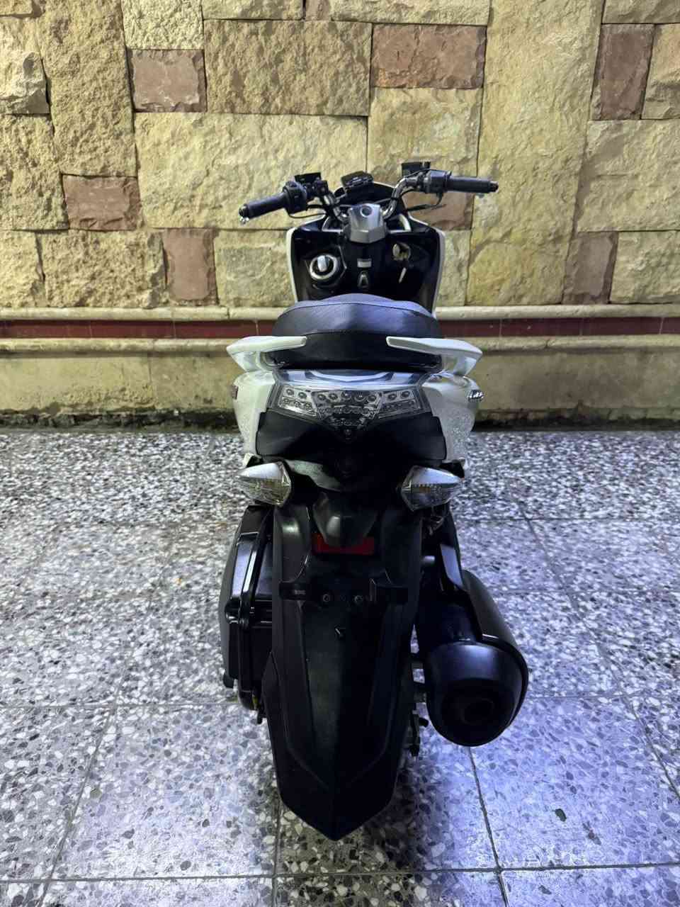 ماجستا اس ماشيه 11 الف كيلو نازله رمبا الدراجه صارلها ٣ اشهر 
سعرها 13ورقه 
***********
