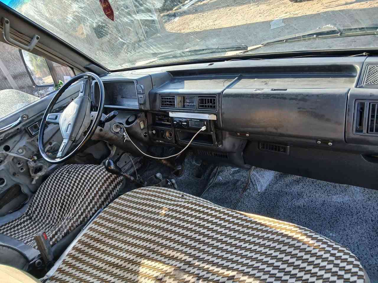 سلام عليكم كيا بستا للبيع موديل ٩٣ رقم احمر سنويه تفاصيل ماندل راعيها ابيع هل موجود مكينه بيها بخار قليل كير اكسل كفاله باور شغال دوشمه حلوه كهربائيات شغاله تخم تاير نضيف مكاني بابل القاسم رقم *********** السعر ١٤ او بيها مجال
