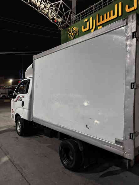 كيا براد (بنجو)  موديل 2011 
ثلاث حلقات 
تبريد امامي خلفي شغال 
مكينة / كير / شاصي كله مكفول 
رقم الشاصي واضح
مكينة مسكر محور بم ونوزل ميكانيك 
سنوية ورقم جديد باسمي 
بيها تعميرات دواسات وباب السائق مبدل 

السعر 12,300 دولار ( 123 ورقة) وبيها مجال بسيط 

رقم / ***********
العنوان / بغداد _ شارع فلسطين
