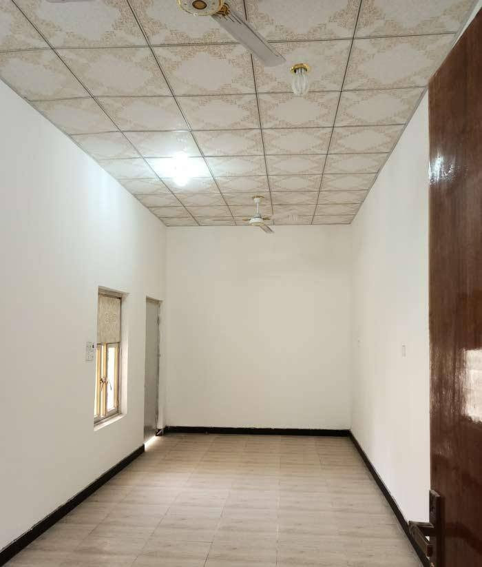 يتوفر بيت  اللايجار 
العنوان ابو الخصيب قرب سوق قرب جامع سيد صافي العميرية 
يتكون 4غرف صالة ديوانية صحيات 
سعر اليجار 350قفل 
ستفسار ابو عباس 
***********
