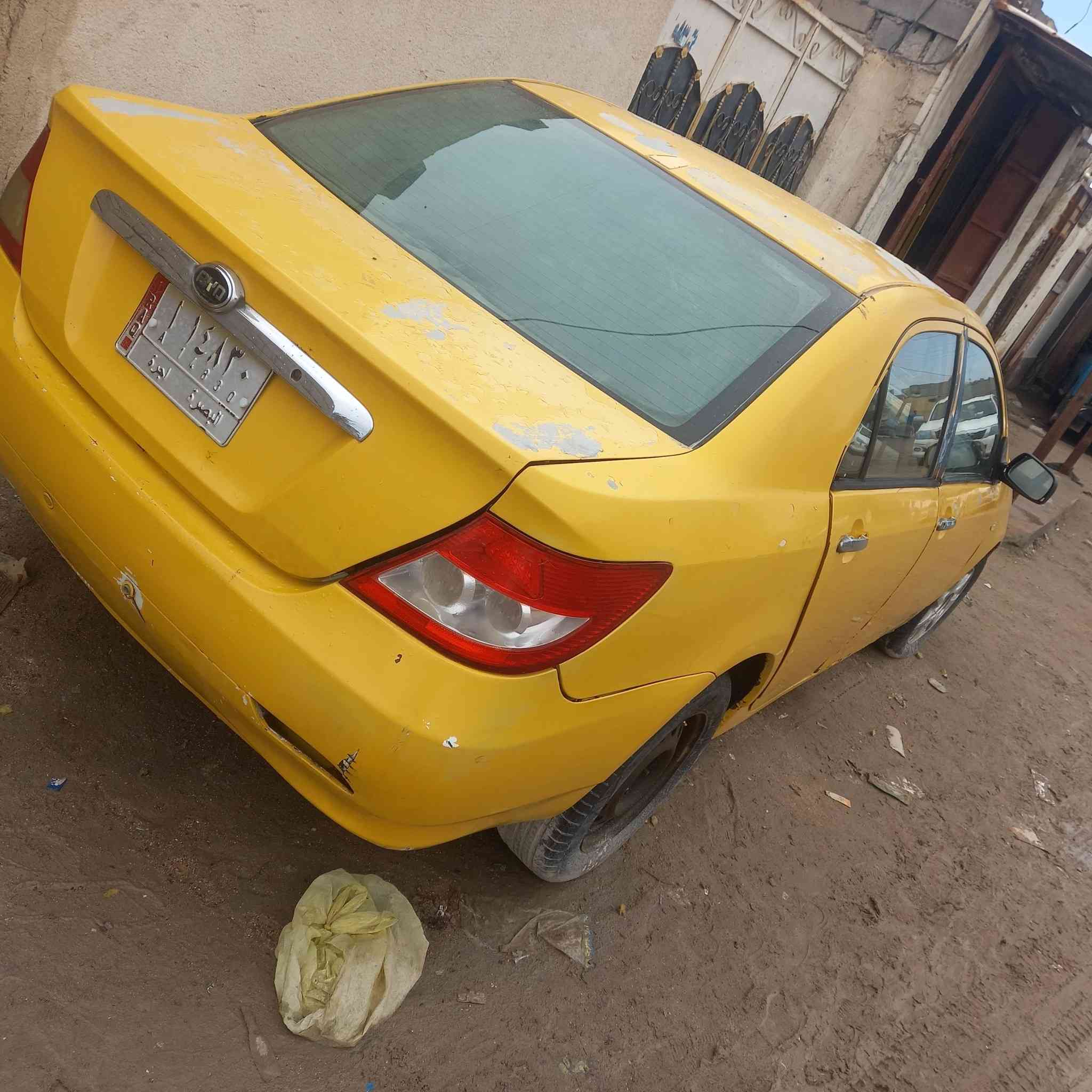 سلام عليكم بيع مستعجل بي واي دي  مديل ١١ سنويه بسمي  منتهيه ب٢٠٢٢   سياره كاطعه نار دير ما تشتغل  سعر ١٥ورقه *********** بصره زبير
