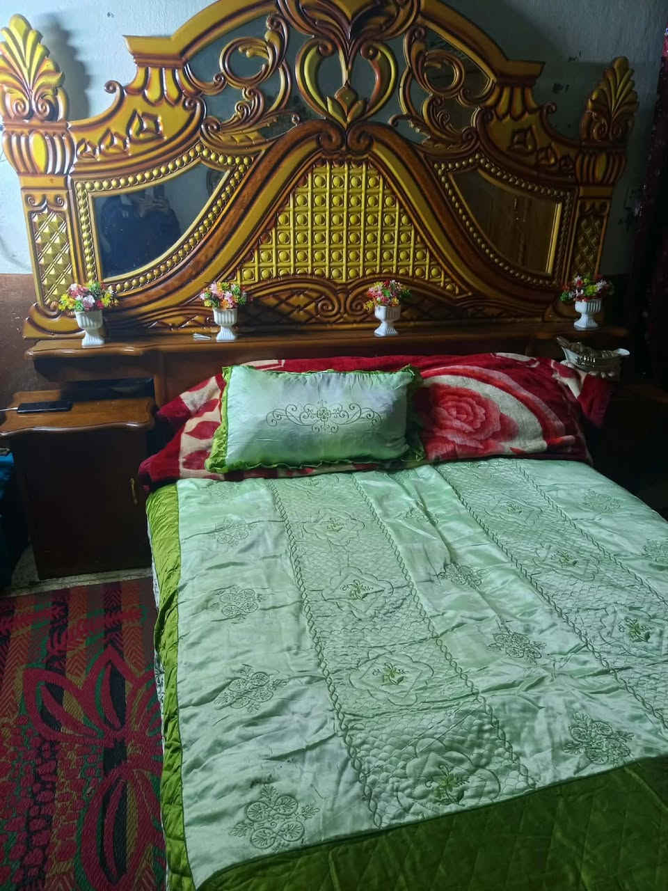 غرفه اخشاب للبيع سعر 500 وبيها مجال قليل العنوان كوت الجديده شارع الاقواس*********** هذا الرقم اتصال***********  هذا بس واتساب
