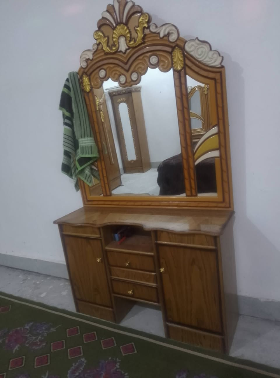 السلام عليكم غرفه نوم للبيع ‏‪0780 305 5888‬‏
