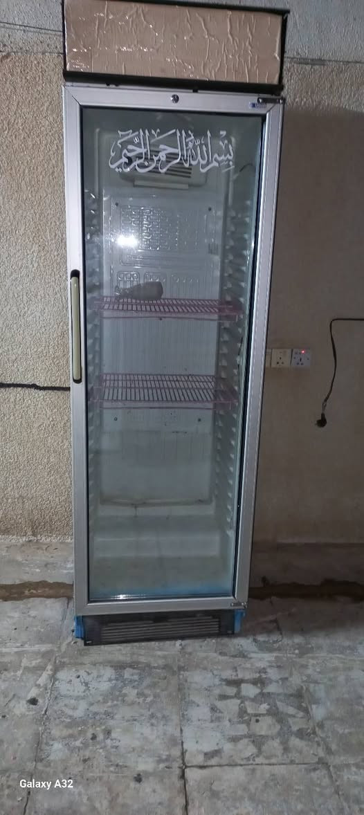 بسعر مناسب شرط الشغل ١٧٥ وبيها مجال للشراي مكانها قضاء الدور الاتصال على إلى الرقم أو واتساب ***********
