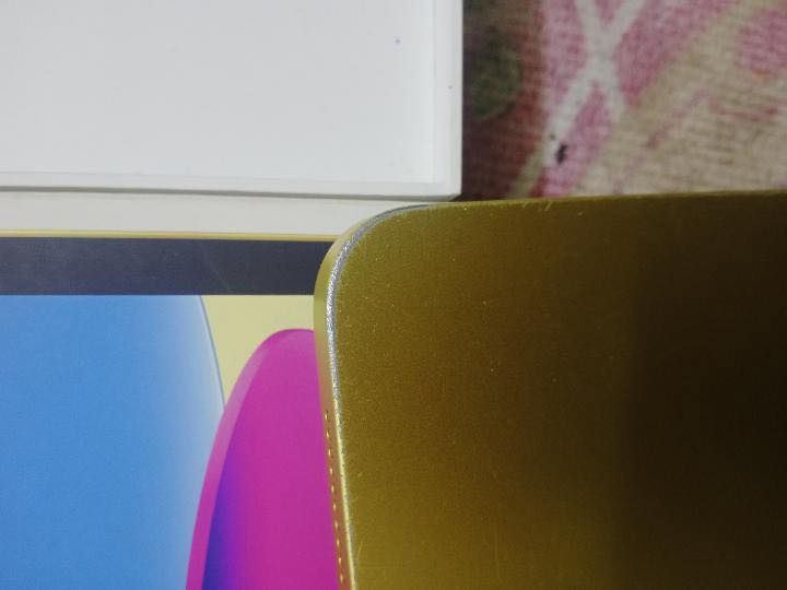 📱 للبيع iPad الجيل العاشر (10th Gen)
💾 السعة: 64GB  
🎨 اللون: أصفر  
🔌 ويا الشاحن الأصلي والكرتون  

✅ الجهاز شغال تمام بدون أي مشاكل  
✅ الشاشة نظيفة بشكل عام  
🔹 ملاحظة: بيه خدوش خفيفة من الاستخدام

💰 السعر: 500$ قابل للتفاوض للجادين فقط  

📍 التسليم يد بيد  
📩 للمهتمين خاص


**إذا كنت صاحب هذا الإعلان وتريد حذفه لأي سبب، رجاءا أرسل رسالة إلى الدعم الفني**