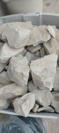 طين خاوه رصاصي يوجد لدينه جمله أو مفرد سعر مناسب 07764792125