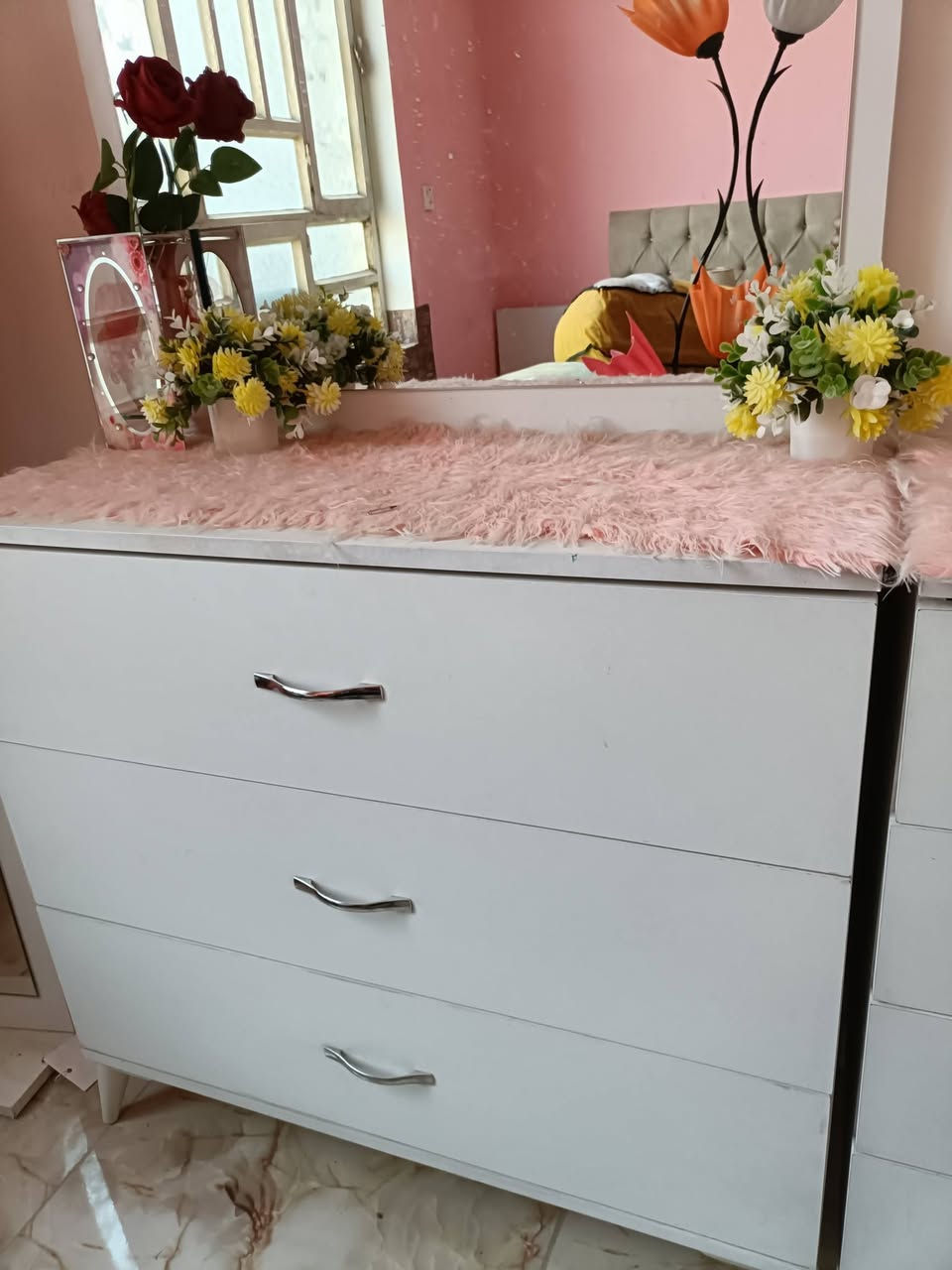 غرفه تركيه للبيع
متكونه من 8 قطع مستخدمه بس نظيفه
مكاني بغداد. حي اور
رقم الهاتف ***********
