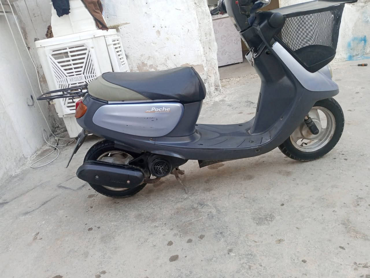 دراجه منغولي 2003 محرك ما مفتوح دراجه كل شيء شغال دراجه صار ثلاث اشهر من طالعه منضالعنوان دراجه بلادي محرك ما مفتوح والشرايه يتصل على الرقم***********
