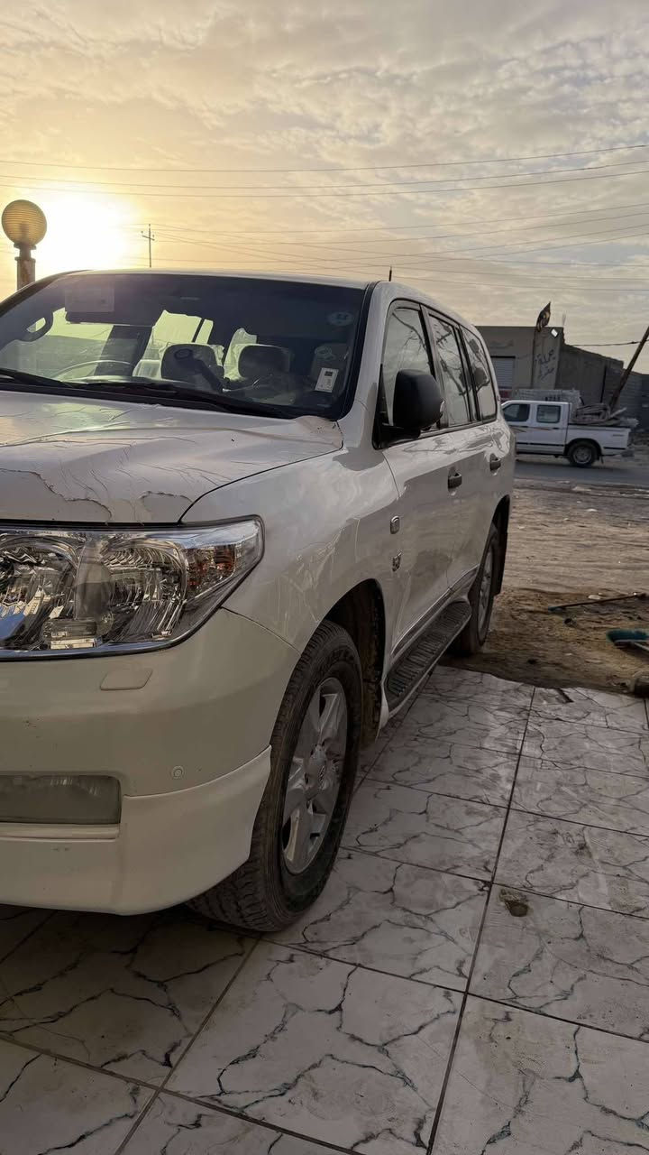 لاندكروز موديل Vxr 2011/قطرية 
رقم بغداد ب اسمي 
فول مواصفات 

ســعــر ✅ ::  الــرد تلقائي 📮

ماشيه 305 
مكان السيارة: سماوه 
رقم صـــاحب سيارة: *********** واتساب

لعرض سيارتك على الصفحة بنفس الطريقة راسلنا
