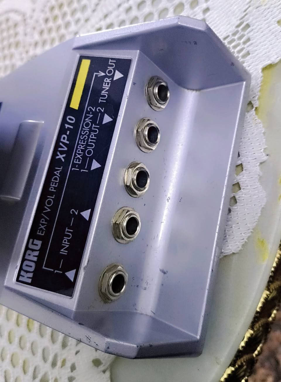 سلام عليكم
بدل كورج اصلي ابو خط الاصفر للبيع سعرة 300الف للتواصل فيس واتساب على رقم ***********
