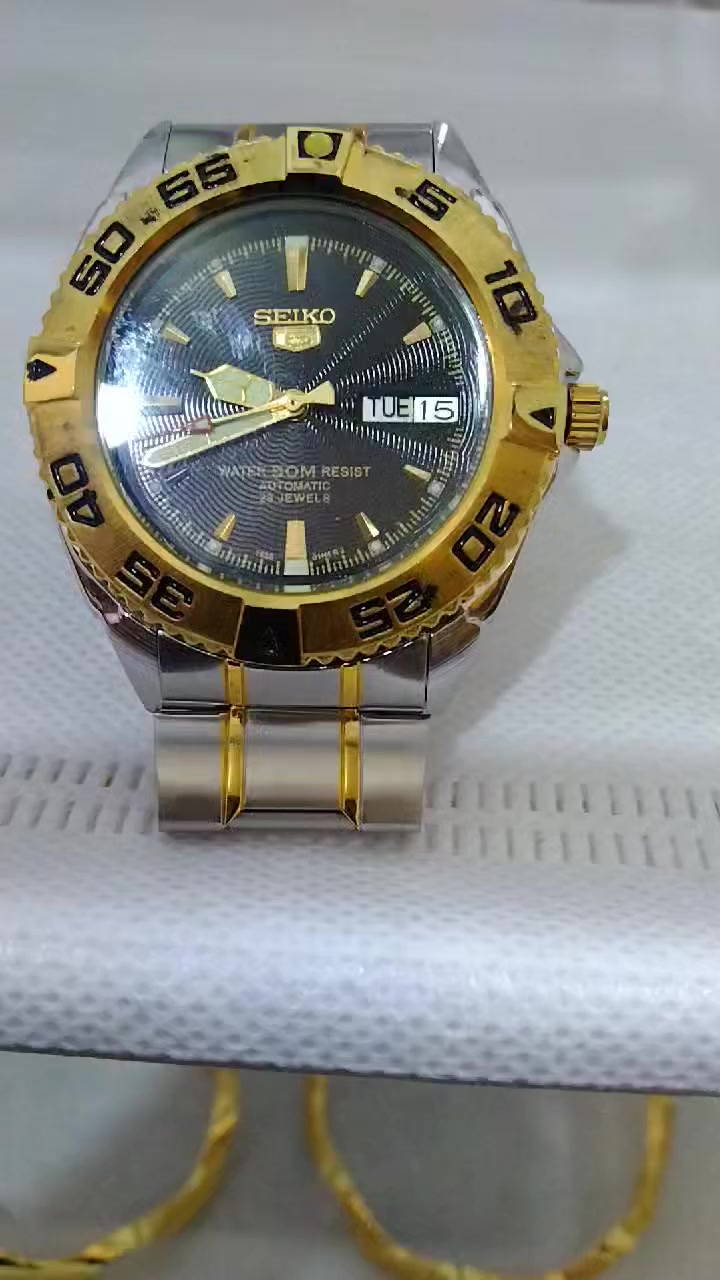 مسائكم محبة وسعادة نقدم لكم اجمل الهدايا لهذا  اليوم


**إذا كنت صاحب هذا الإعلان وتريد حذفه لأي سبب، رجاءا أرسل رسالة إلى الدعم الفني**