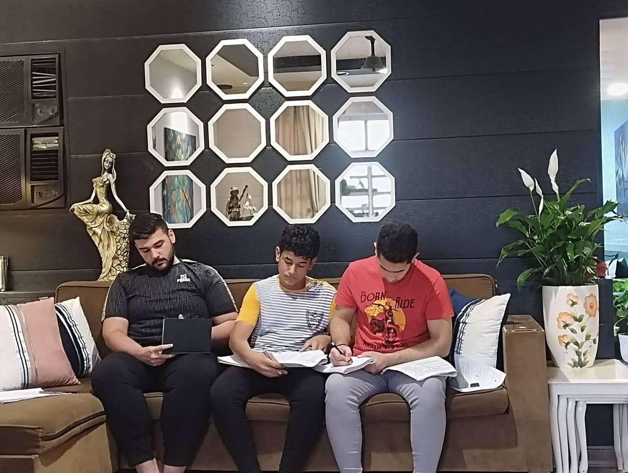 حي الصدرين ،تدريس خاص للمراحل الوزارية بإشراف الأستاذة رباب محمد حسن ***********
