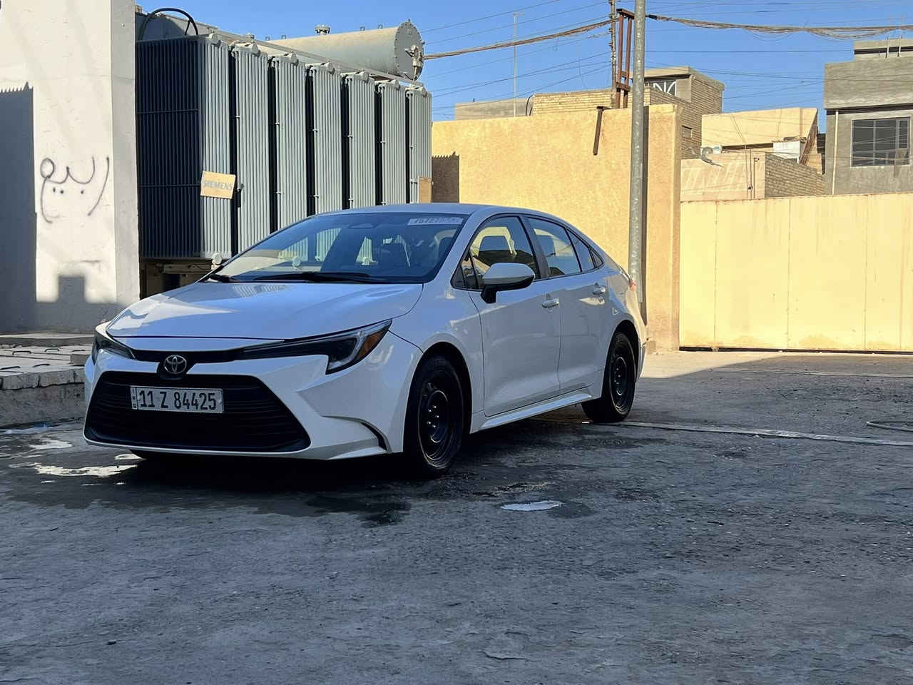 السلام عليكم كورلا هايبرد Le  ٢٠٢٣ 
وارد امريكي. حادثه بنيد وجاملغ. 
بنيد مبدل والجاملغ راجع نفسه مكاني بغداد 
وهذا رقمي ***********.  وغير متواجد ع الفيس. والسعر ١٥٥ وبيه مجال
