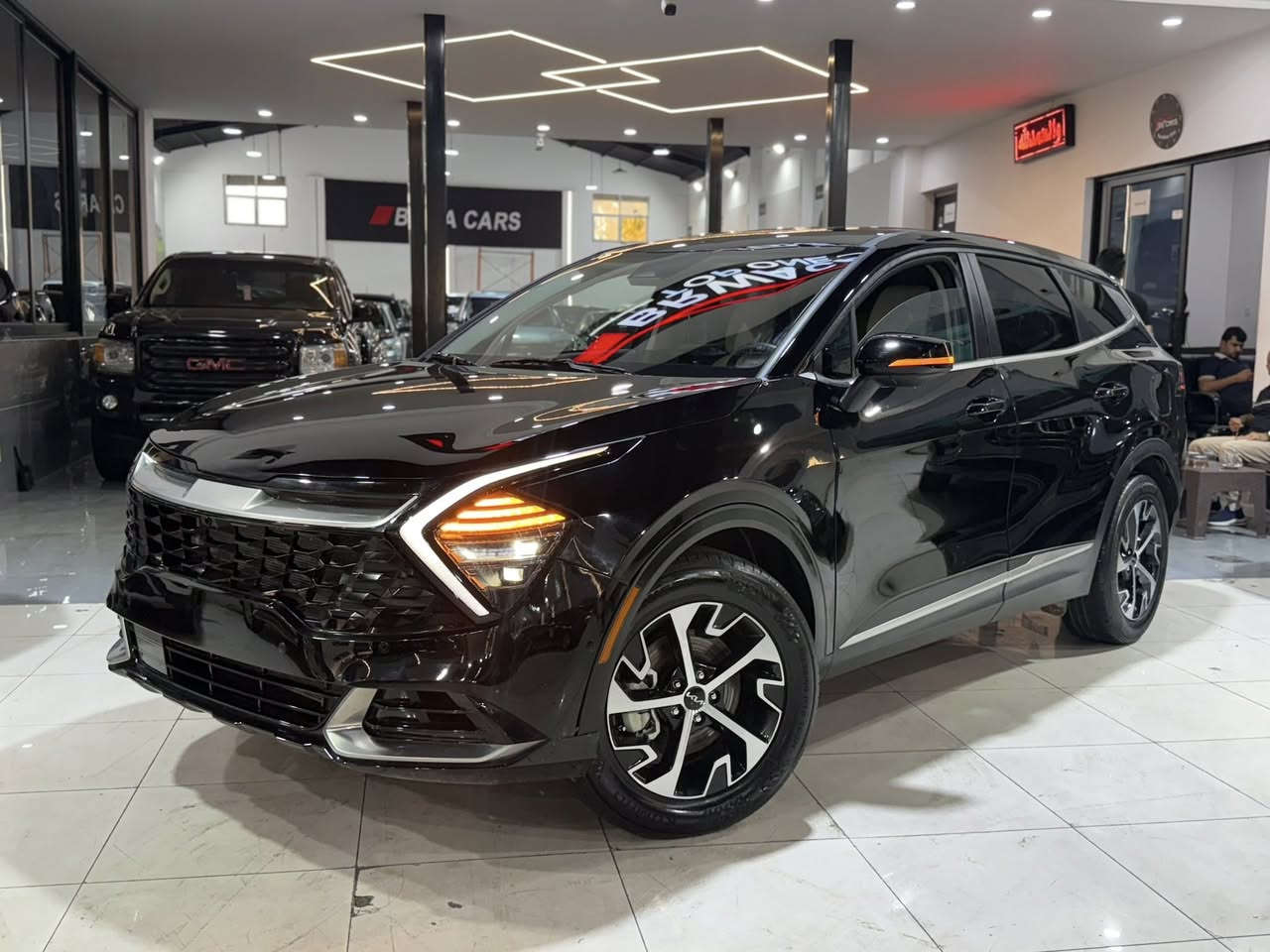 Kia sportage 2025
سعر بلاشش  ١٤٩ 🔒🔥
***********
***********

مواصفات فوول EX عدا بنوراما
ماشية فقط ٧ الاف
صندوق شفط
بصمة
تشغيل عن بعد
شحن وايرليس
داخل كريمي
كراسي جلد،كهرباء،هيتر
كيج الكتروني
شاشة طويل
رادارات ٣٦٠ درجة
وياله ١٩
محرك ٢،٥ تنفس طبيعي
ضرر❌٤-٥ قطع و ربع قمارة بدون دواخل 
أرباك ستيرن و داشبورد ما طاك 💯١💯
بدون رقم تترقم شمالي ١٥ ورقة
موجودة 📍اربيل معرض BRWA cars 🚘 

***********
***********

ملاحظة ❌عدنا خدمة اقساط اذا مقدمة (١٠،٠٠٠$)شدة

