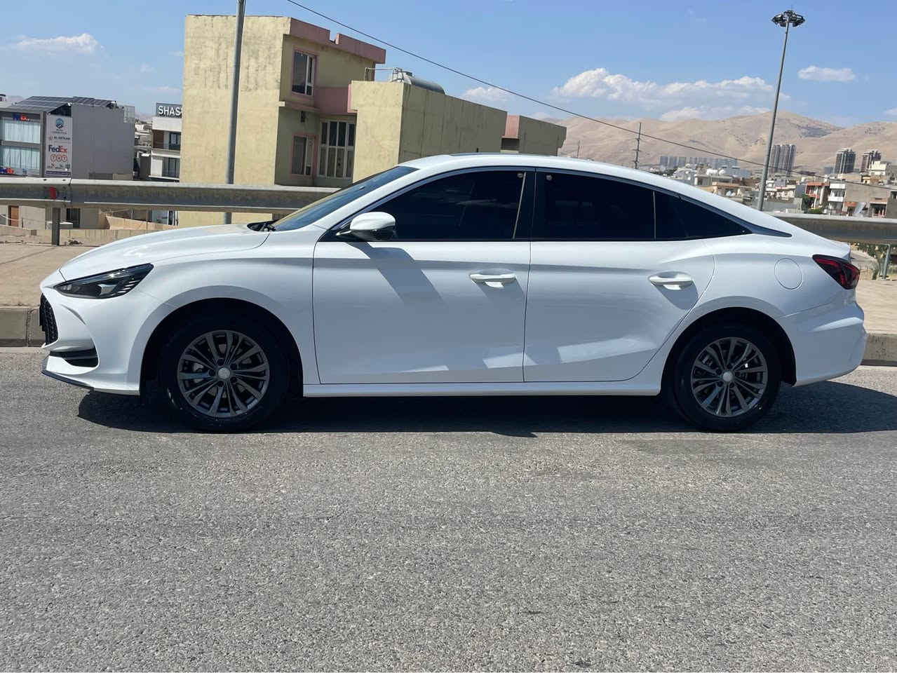 MG GT 5 2025
قەپات مواسەفات 
سڵايت 
شاشە ئەکتيف
5 کامێرا
ڕاداری پيش دوا
ئۆتۆ ستۆب 
ئۆتۆ هۆڵد
بۆياغ تەنک
بێ بۆياغ
بێ سارد و چاڵ 
زۆر کەم ڕۆيشتوە ماڵی دۆستە
14000حەقيقی ڕۆيشتوە
شوێن سلێمانی
*********** السليمانية, العراق
