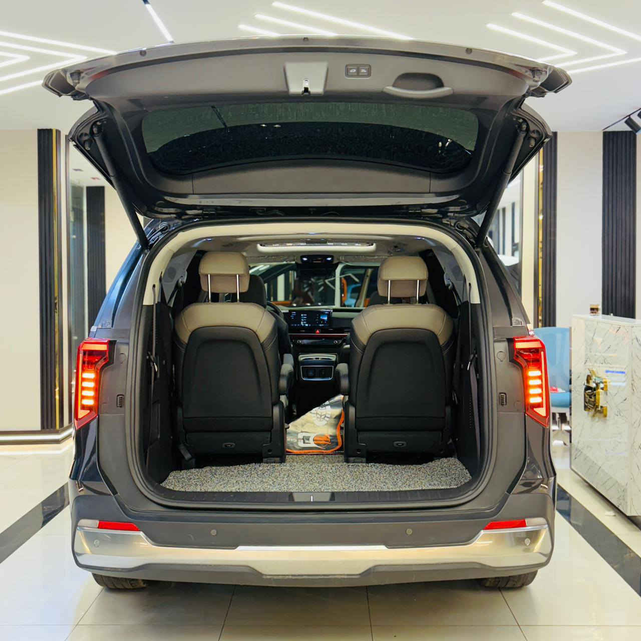 ✨ KIA CARNIVAL موديل 2024 — حالة زيرو فعليًا
لو بتدور على عربية عائلية فخمة، واسعة، ومريحة في كل تفصيلة…

يبقى كارنفال هي الاختيار الصح 💯

✔️ موديل 2024

✔️ عداد 4,000 كم

✔️ حالة زيرو

✔️ 9 مقاعد

✔️ استلام فورى🔥

✔️ أنظمة أمان متكاملة

عربية سفر، عيلة، وشغل…

تخدمك في كل استخدام وبأعلى مستوى راحة 👌✨

💰 متاح الدفع كاش أو تقسيط بنكي

📞 للتفاصيل و المعاينة 

كلم الكابتن:01034566890


**إذا كنت صاحب هذا الإعلان وتريد حذفه لأي سبب، رجاءا أرسل رسالة إلى الدعم الفني**