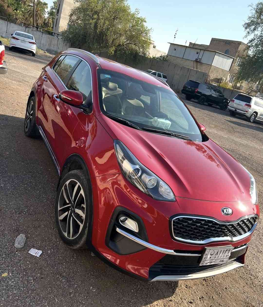 بيع
سلام عليكم

كيا سبورتج موديل 2021 خليجي بيهة بارد جاملغات امامية  

داخل عسلي 

مري شفط 

بصمة تشغيل

حساسات اماميه وخلفيه 

شاشه اندرويد مع كامره

ثلاث انظمه قياده 

تبريد قطعتين

تشغيل عن بعد 

ويل حجم 19 انج  

محرك 2000 دوش مكفول والكير كذلك 

ماشيه ٨١ الف كم 

صدر امامي وخلفي جديد على وضع الشركة

مكاني بغداد حي الجهاد 

للاتصال : ***********
