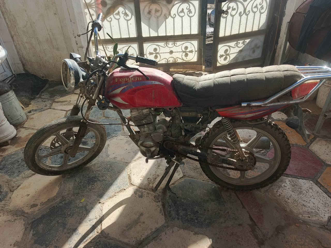 للبيع شغاله نكره بس يرادله ترتيبات العنوان حله السعر 150 وبيه مجال ***********
